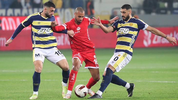 Ankaragücü – Antalyaspor maçından kareler